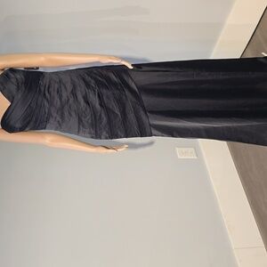 DAVID'S BRIDAL Long Sweetheart Neck stretch Satin Dress size 8